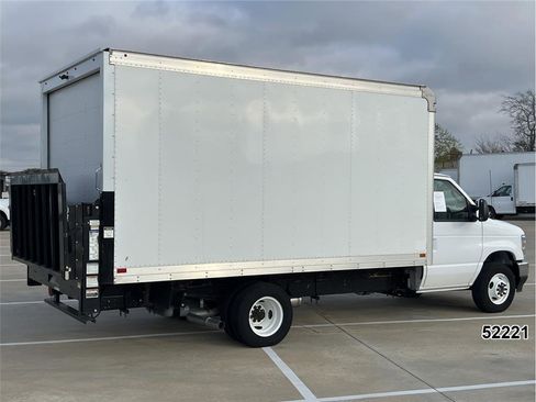 Used 2024 Ford E-350 and Econoline 350 Super Duty w/ Power Windows & Locks Group image 2
