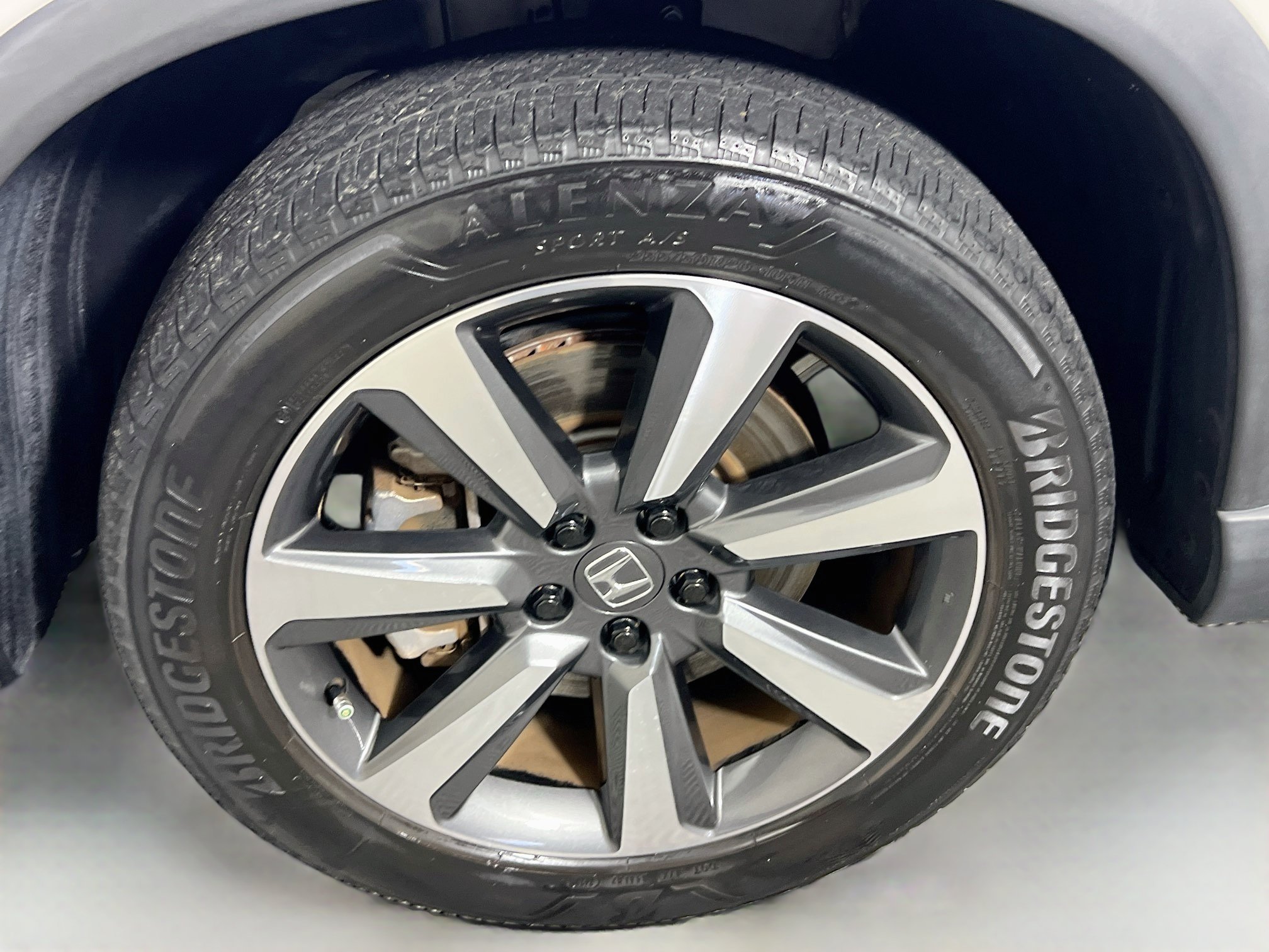 Used 2024 Honda Pilot Elite image 13