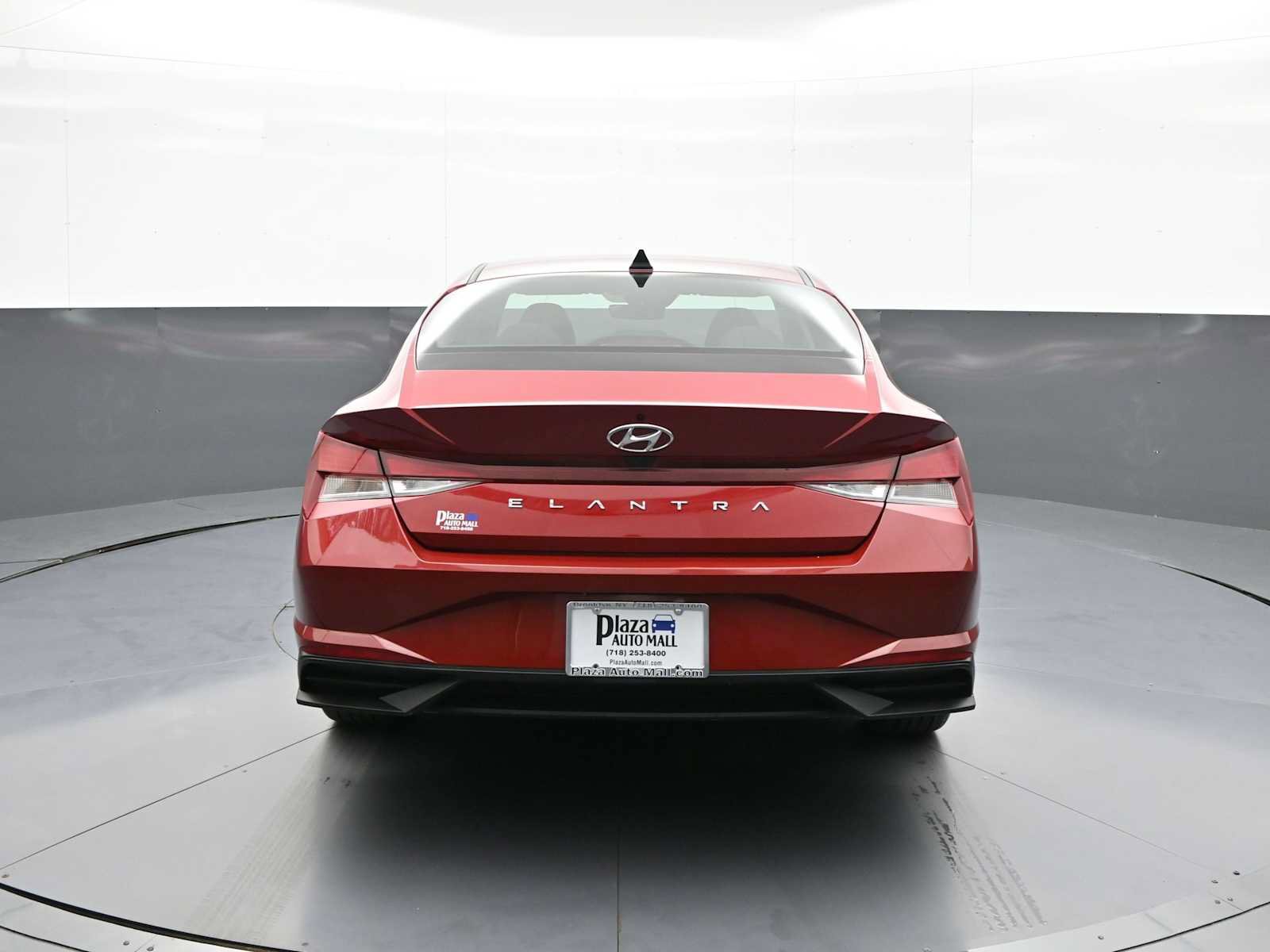 Certified 2023 Hyundai Elantra SEL w/ Convenience Package FWD image 7
