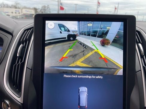 Used 2024 Ford Edge SEL w/ Convenience Package image 15