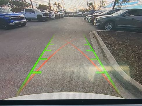 Used 2021 BMW X5 M50i w/ Premium Package image 22