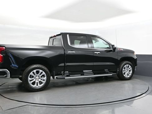 Used 2026 Chevrolet Silverado 1500 LTZ w/ LTZ Premium Package AWD/4WD image 8