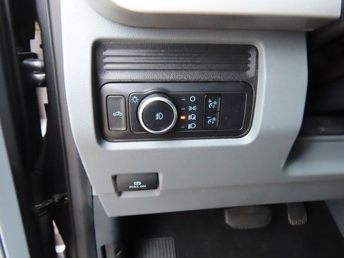 Used 2023 Ford F250 XLT image 27