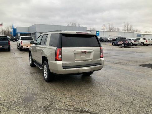 Used 2017 GMC Yukon SLT image 9