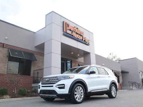 Used 2020 Ford Explorer Limited w/ Class III Trailer Tow Package image 40