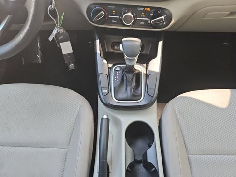 Used 2020 Kia Soul LX FWD image 28