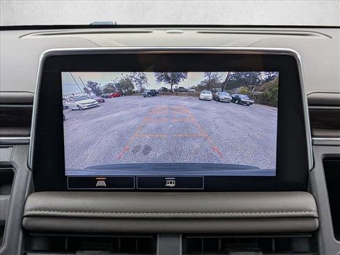 Used 2021 Chevrolet Tahoe Z71 image 13