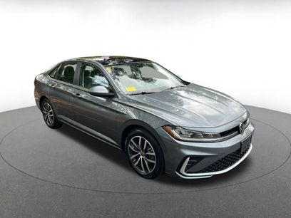 Used 2025 Volkswagen Jetta SE