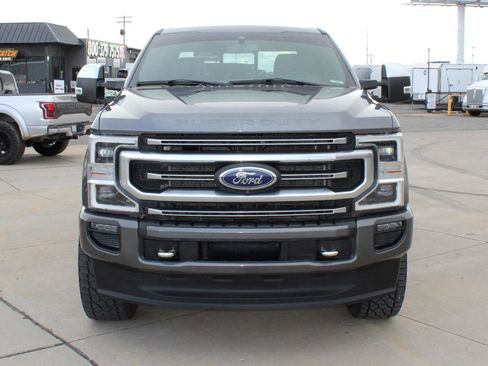 Used 2021 Ford F250 Platinum w/ FX4 Off-Road Package image 3