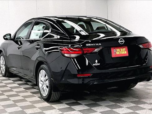 New 2025 Nissan Sentra S image 3