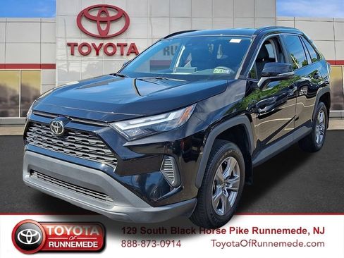 Certified 2024 Toyota RAV4 XLE AWD/4WD image 3