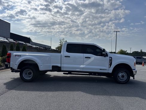 Used 2023 Ford F350 XLT w/ 360-Degree Camera Package AWD/4WD image 10