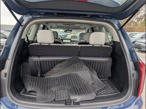 Used 2024 Kia Telluride S w/ S Sunroof Package image 19