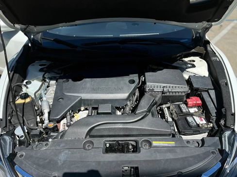 Used 2017 Nissan Altima 2.5 SR FWD image 21