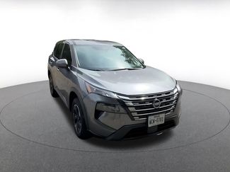 Used 2025 Nissan Rogue SV FWD video 2