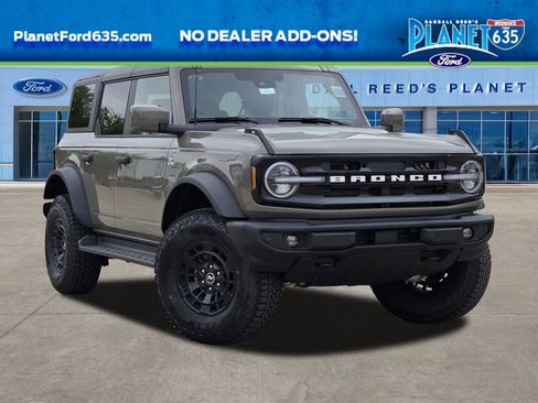 New 2026 Ford Bronco Outer Banks AWD/4WD image 1