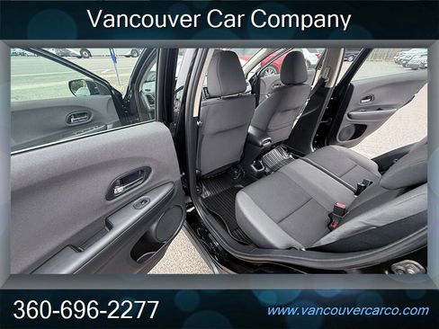 Used 2019 Honda HR-V LX image 14