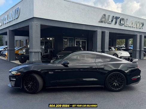 Used 2018 Ford Mustang GT Premium w/ GT Performance Package RWD image 3