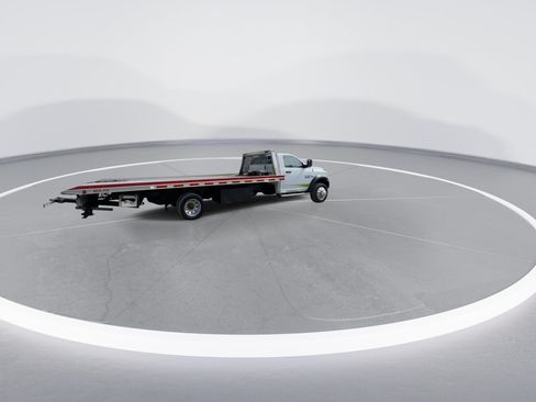 Used 2015 RAM 5500 Tradesman w/ Power & Remote Entry Group AWD/4WD image 2