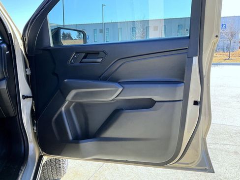 Used 2023 Chevrolet Colorado Trail Boss w/ Technology Package image 17