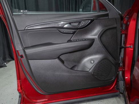 Used 2023 Buick Envision Essence image 9