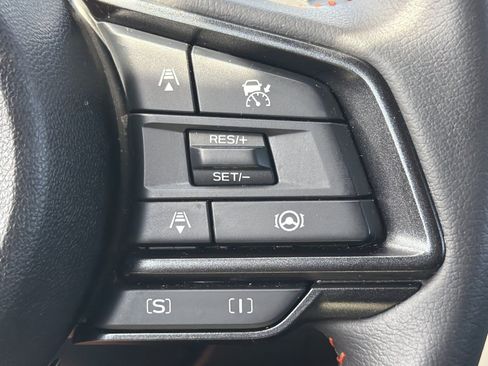 Used 2025 Subaru Crosstrek 2.5i Limited w/ Crosstrek Mirror Package AWD/4WD image 29