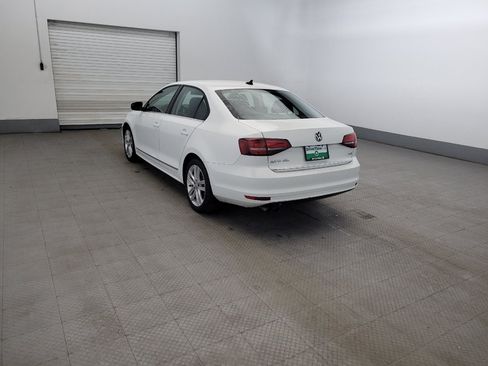 Used 2017 Volkswagen Jetta SEL FWD image 5