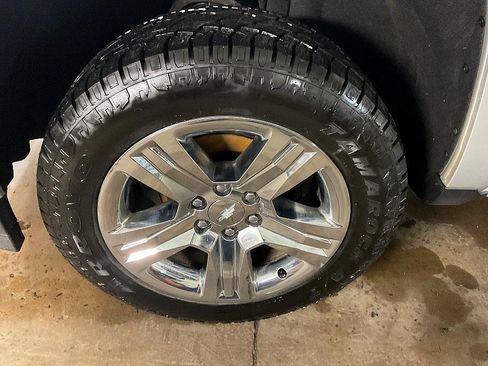 Used 2018 Chevrolet Silverado 1500 Custom w/ Custom Value Package image 14