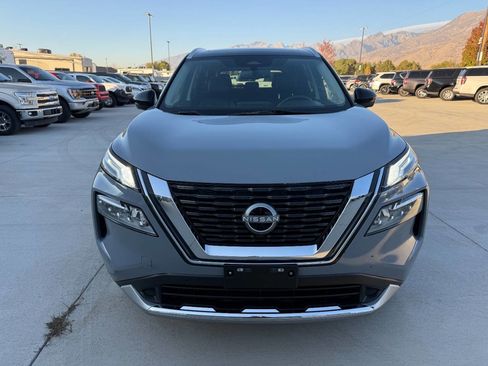 Used 2023 Nissan Rogue Platinum image 8