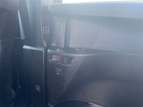 Used 2019 Chrysler Pacifica Touring-L Plus image 43