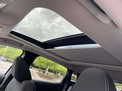 New 2026 Nissan Kicks SV w/ SV Premium Package FWD image 18