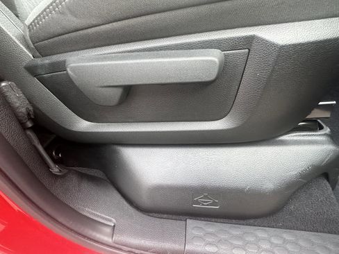 Used 2024 RAM 2500 Big Horn w/ Bed Utility Group image 39