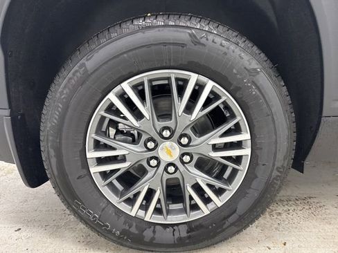 New 2026 Chevrolet Traverse LT w/ Driver Confidence Package image 33