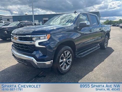 Used 2023 Chevrolet Silverado 1500 LT AWD/4WD image 7