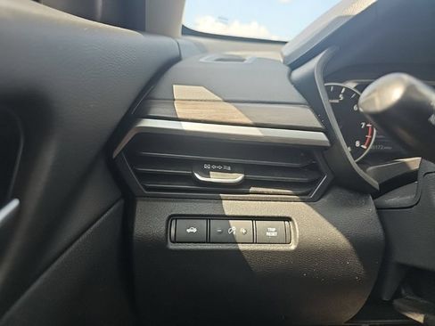 Used 2025 Nissan Altima 2.5 SV FWD image 33