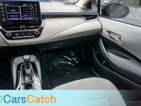 Used 2020 Toyota Corolla LE FWD image 25