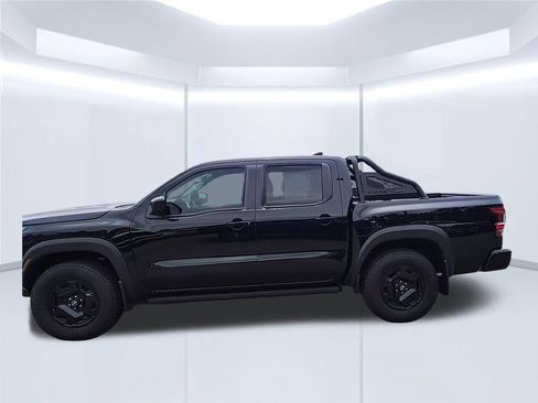 Used 2024 Nissan Frontier SV w/ Hardbody Edition AWD/4WD image 5