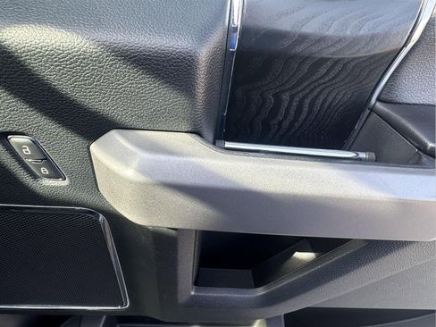 Used 2018 Ford F150 Platinum w/ Equipment Group 701A Luxury AWD/4WD image 42