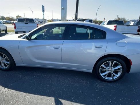 Used 2023 Dodge Charger SXT image 7