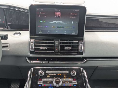 Used 2021 Lincoln Navigator L Reserve AWD/4WD image 20