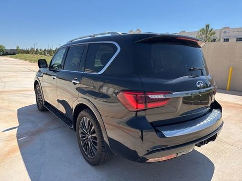 Used 2023 INFINITI QX80 Premium Select w/ All-Season Package image 7