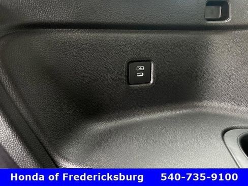 Certified 2025 Honda Pilot Touring image 35