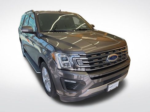 Used 2019 Ford Expedition XLT w/ Equipment Group 202A RWD image 10