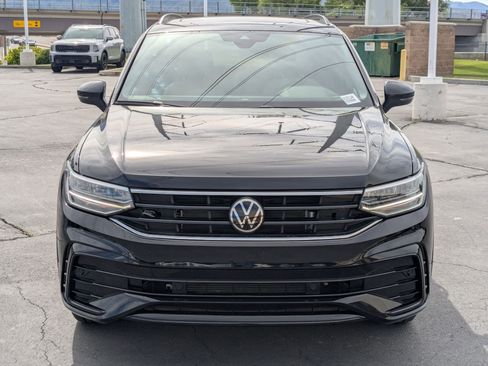 Used 2022 Volkswagen Tiguan SE R-Line AWD/4WD image 9