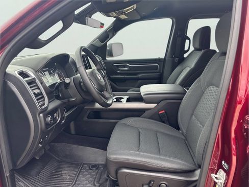 Used 2025 RAM 1500 Big Horn AWD/4WD image 10