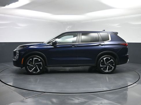 Used 2024 Mitsubishi Outlander SE image 21