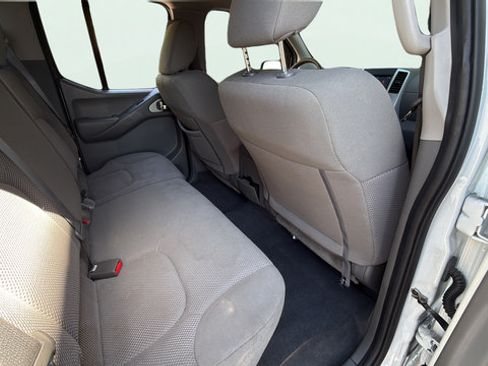 Used 2019 Nissan Frontier SV RWD image 29