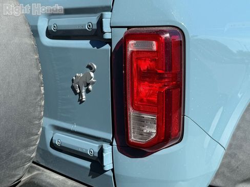 Used 2022 Ford Bronco Big Bend w/ Sasquatch Package image 11