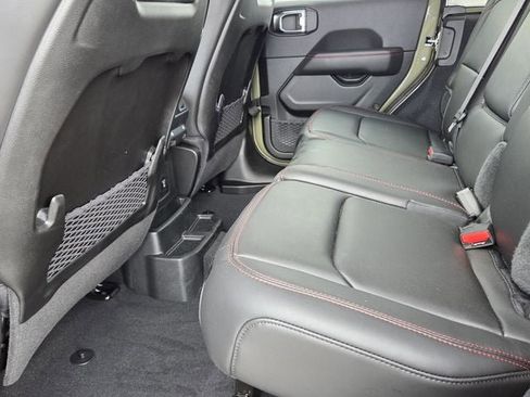 Used 2025 Jeep Wrangler Unlimited Rubicon w/ Safety Group image 15