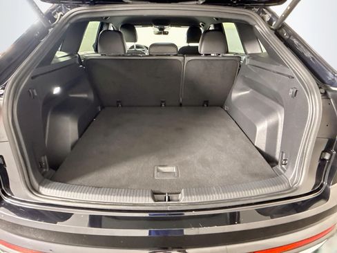 Used 2026 Volkswagen Atlas Cross Sport SE FWD image 35
